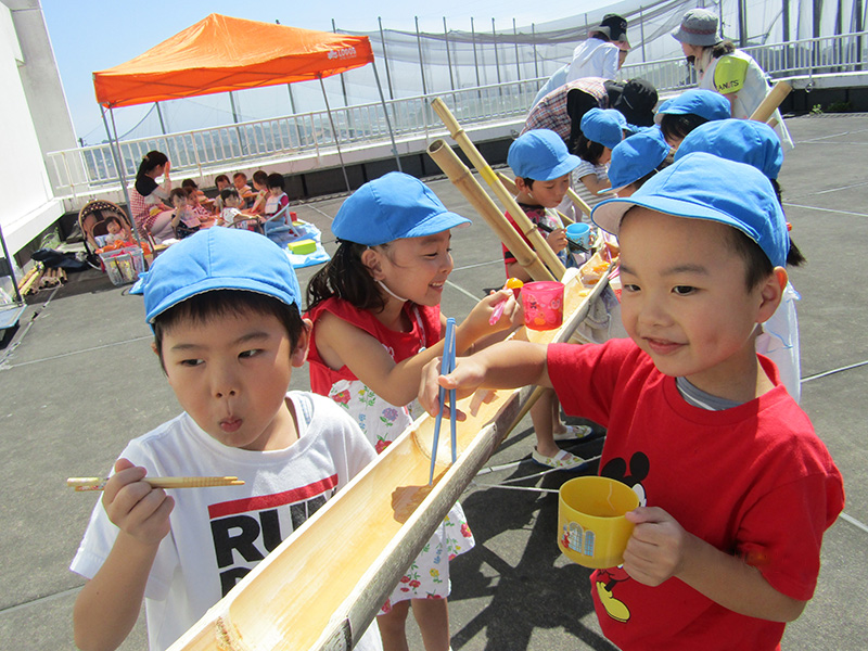 流しそうめん